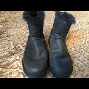 UGG Women’s size 8 Unique!!